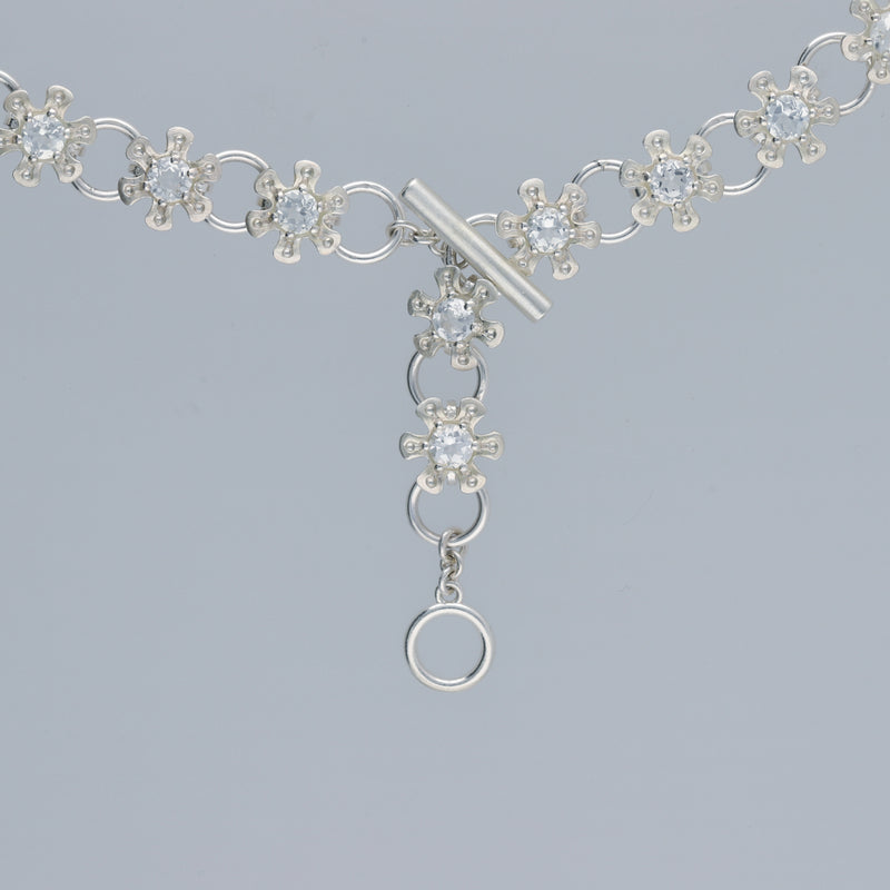 flower node necklace – white topaz