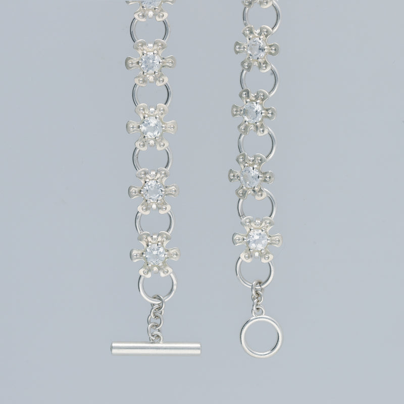 flower node necklace – white topaz