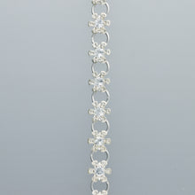 flower node necklace – white topaz