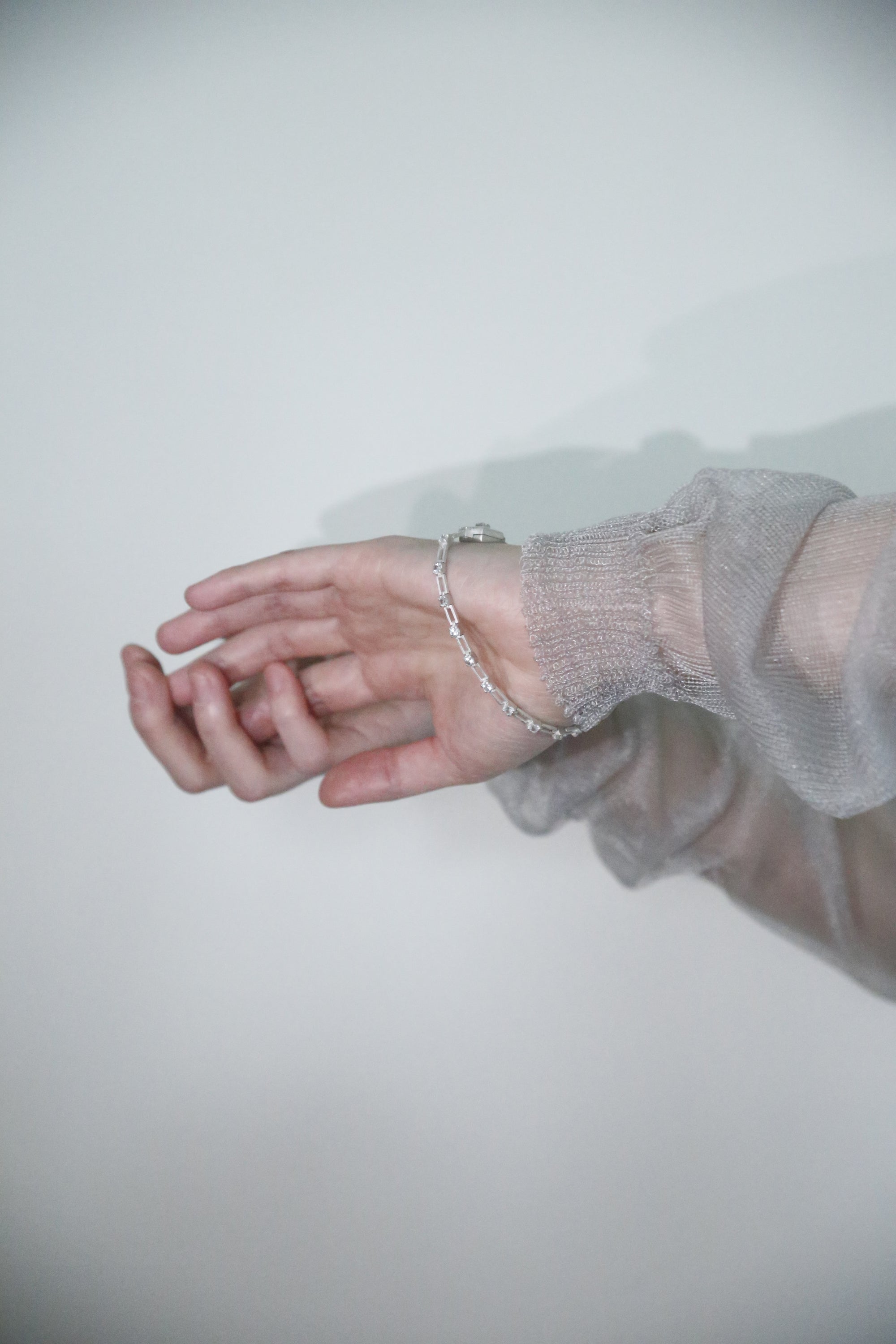 magnetic sequence bracelet – white topaz