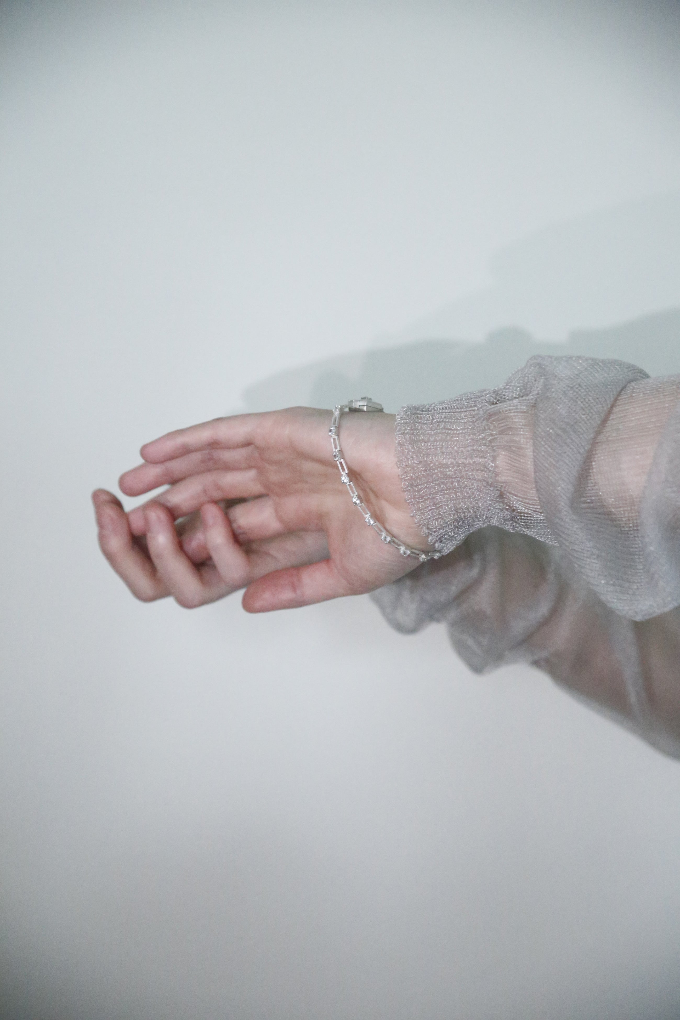 magnetic sequence bracelet – white topaz