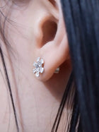 flower fuel earring – white topaz
