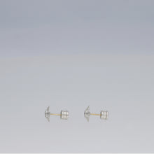 astra mote earring — lab-grown diamond