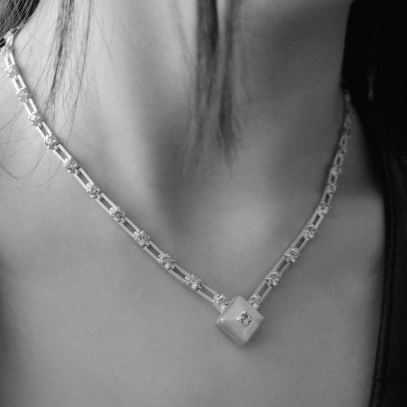 magnetic sequence necklace - white topaz