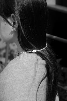 Magnetic necklace - still