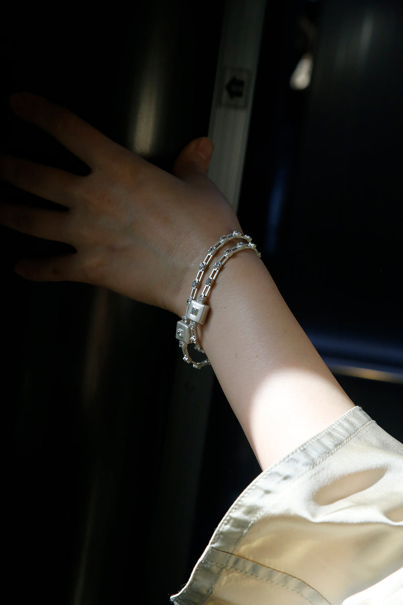 Magnetic bracelet - sequence