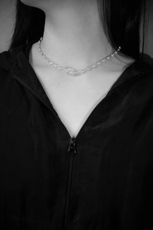 Magnetic necklace - still